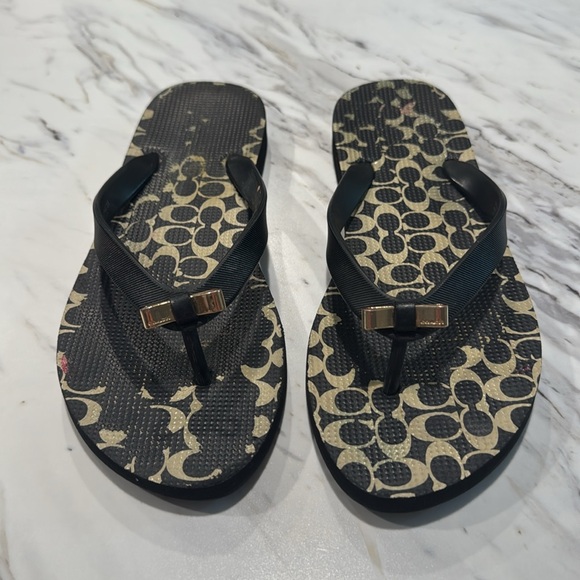 COACH NEW YORK‎ Women’s Amel Rubber Signature Flip Flop Size 7B - Picture 1 of 11